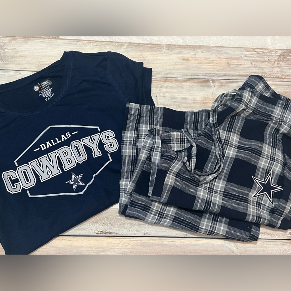 Brand new Cowboys two-piece pajama set